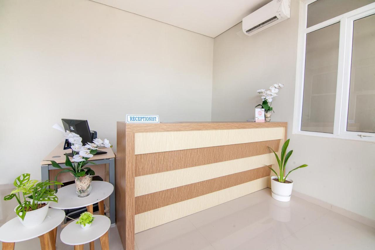 Oyo 2816 Privato Suite Kembaran Exterior foto